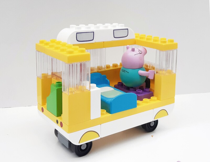 BIG - PlayBig BLOXX Peppa Pig lakókocsi kiegészítőkkel