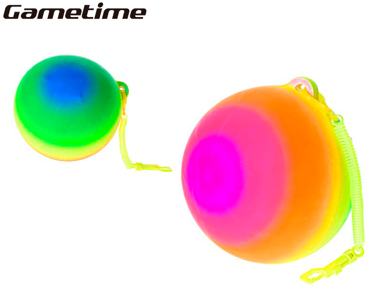 MIKRO TRADING - Gametime labda 21cm szivárvány a rugón a hálóban